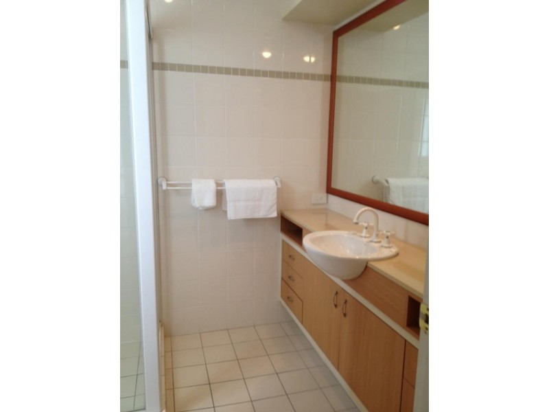 77 The Drive -, Yamba NSW 2464