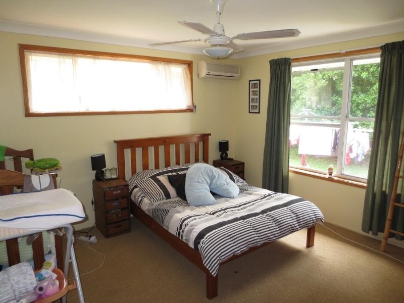 3 Roselands Ave, Yamba NSW 2464