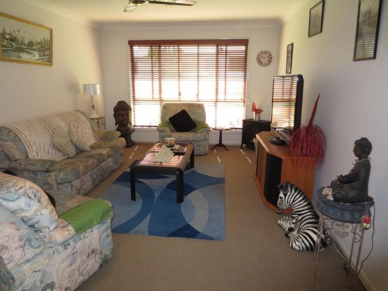 3 Investigators Pl, Yamba NSW 2464
