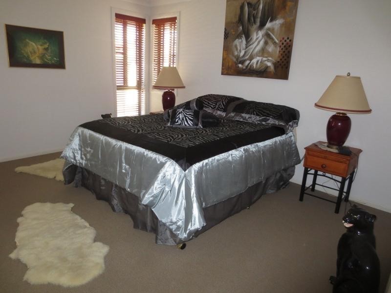 3 Investigators Pl, Yamba NSW 2464