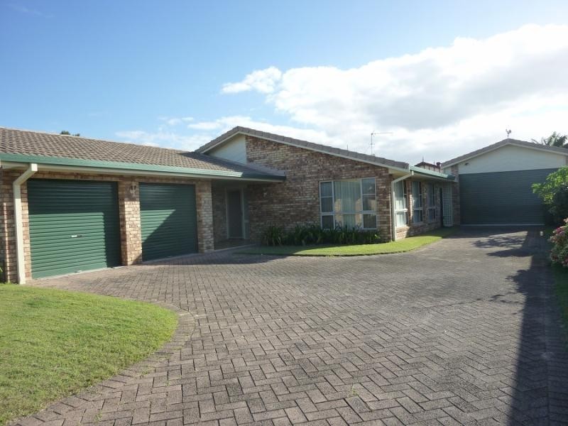 62 Acacia  Cct, Yamba NSW 2464