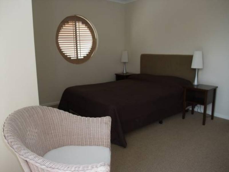 1/7 Pacific Pde, Yamba NSW 2464