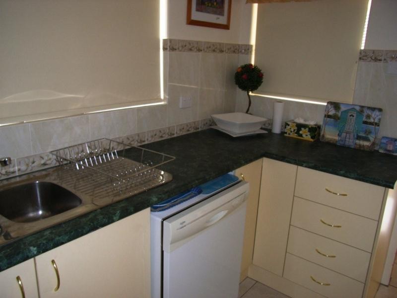 1/3 Queen St, Yamba NSW 2464