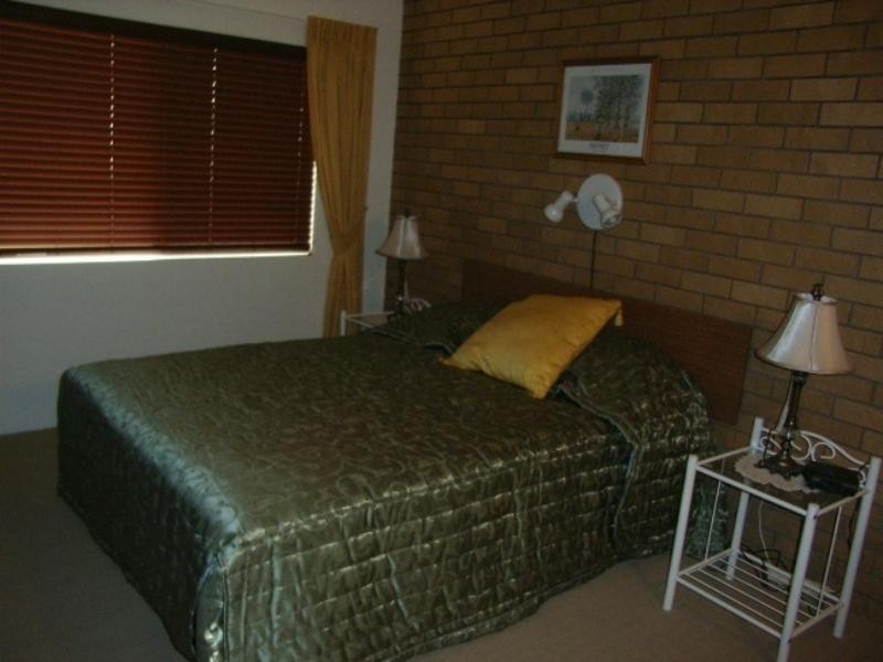 1/3 Queen St, Yamba NSW 2464