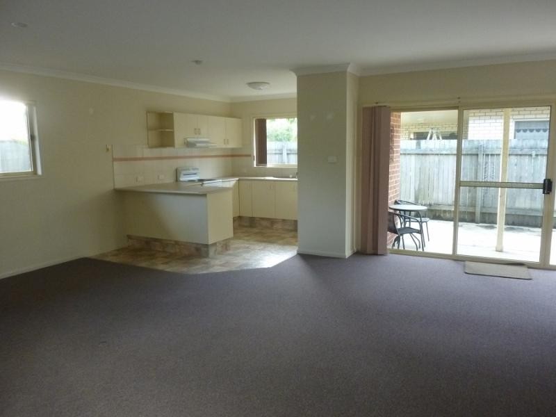 2/6 Daring Cl, Yamba NSW 2464