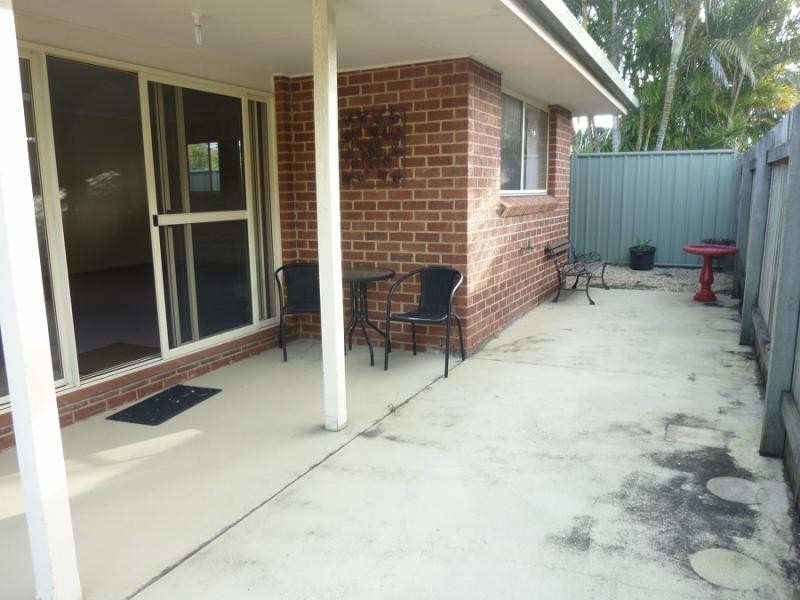 2/6 Daring Cl, Yamba NSW 2464