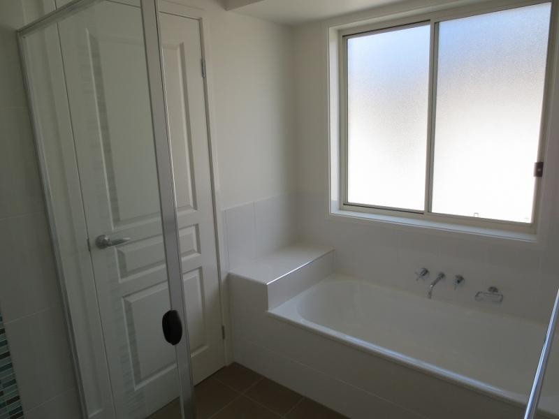 2/24 Kookaburra Ct, Yamba NSW 2464