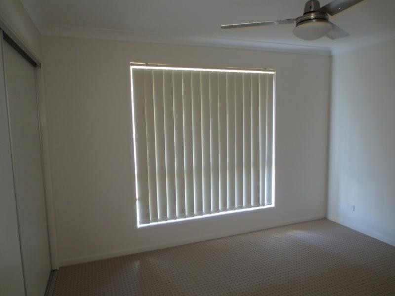 2/24 Kookaburra Ct, Yamba NSW 2464