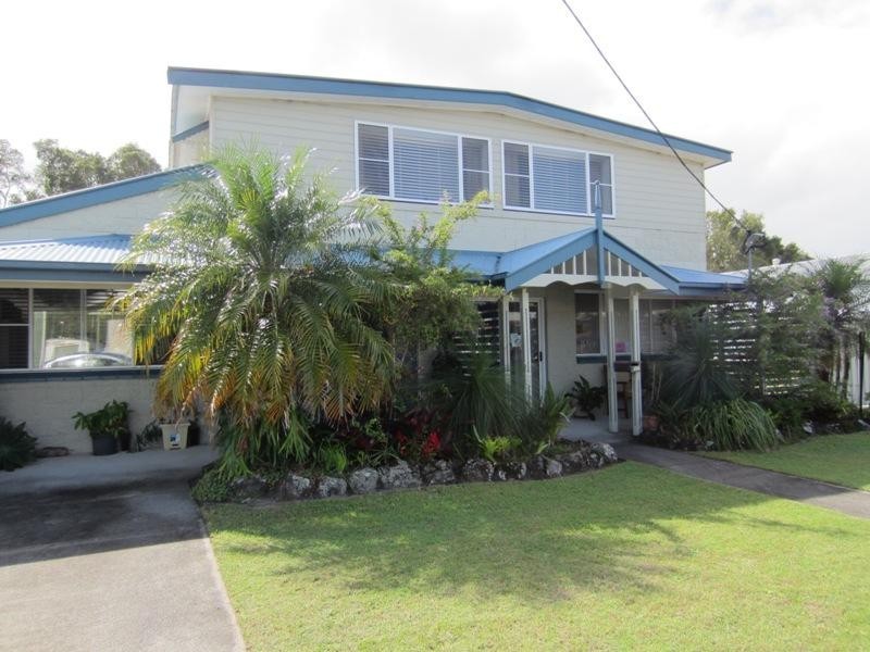 2/11 Uki St, Yamba NSW 2464