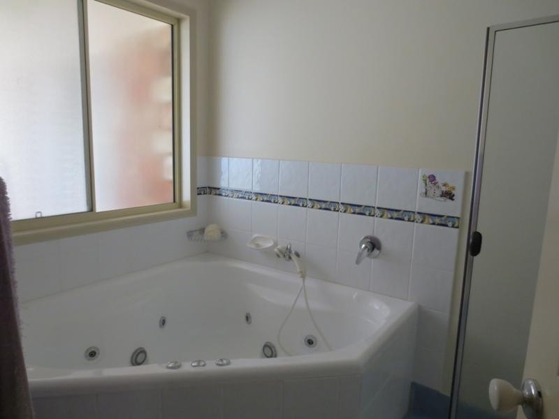 7 Kookaburra Ct, Woombah NSW 2469