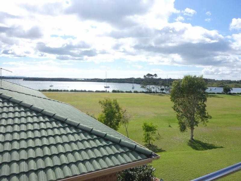 6 Bent  St, Yamba NSW 2464