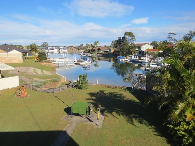 1 Westringia Pl, Yamba NSW 2464