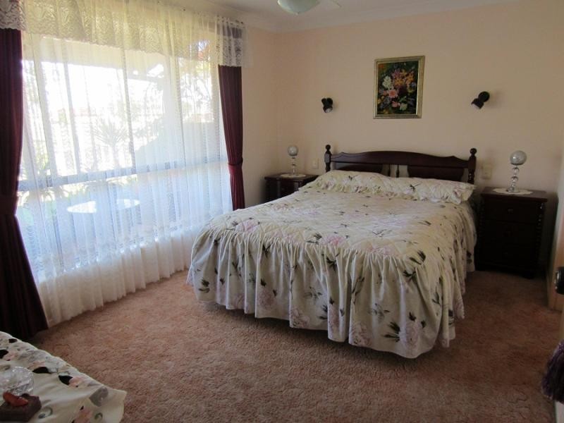 13 Hakea Ave, Yamba NSW 2464