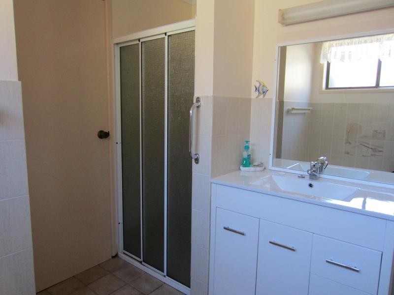 13 Hakea Ave, Yamba NSW 2464