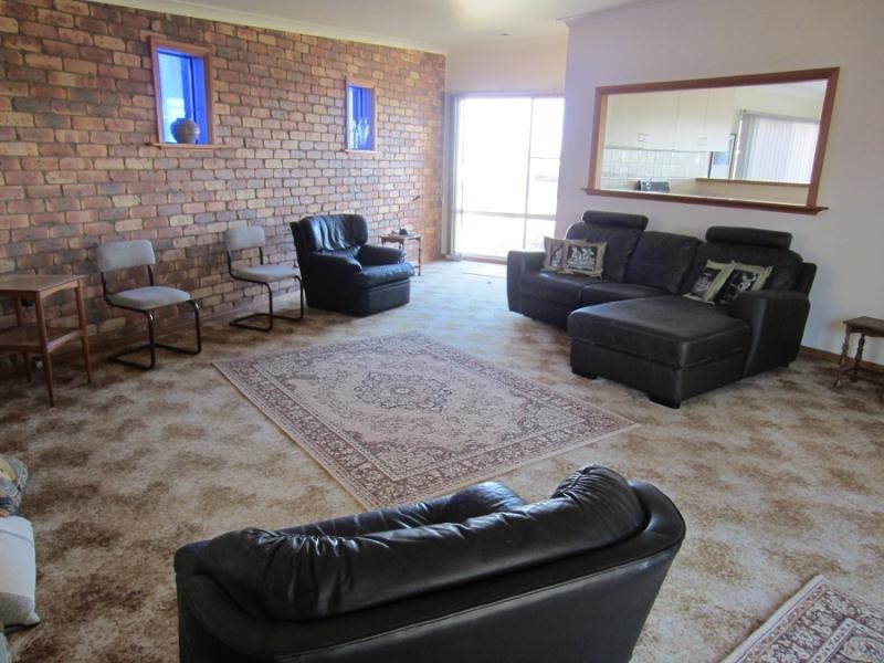 80 Yamba St, Yamba NSW 2464