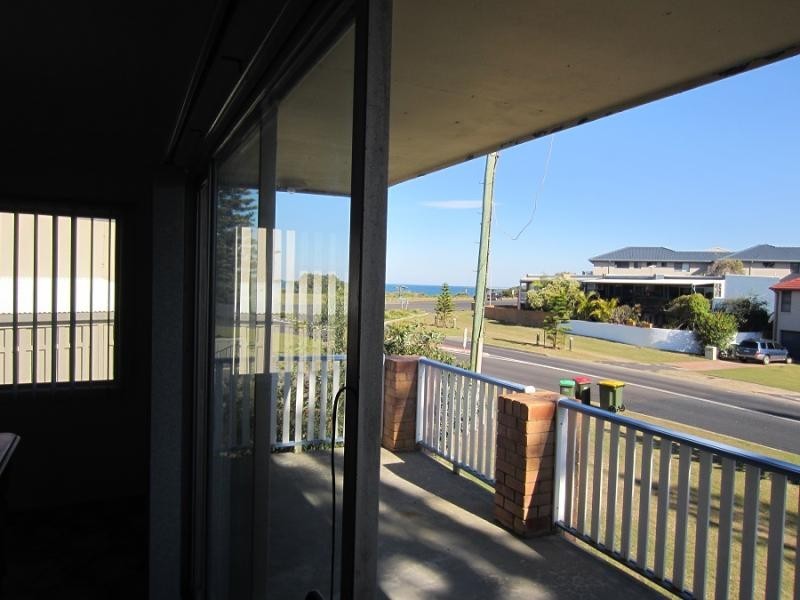 80 Yamba St, Yamba NSW 2464