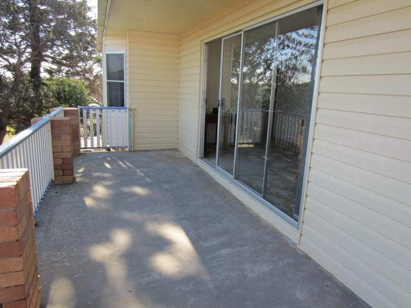 80 Yamba St, Yamba NSW 2464