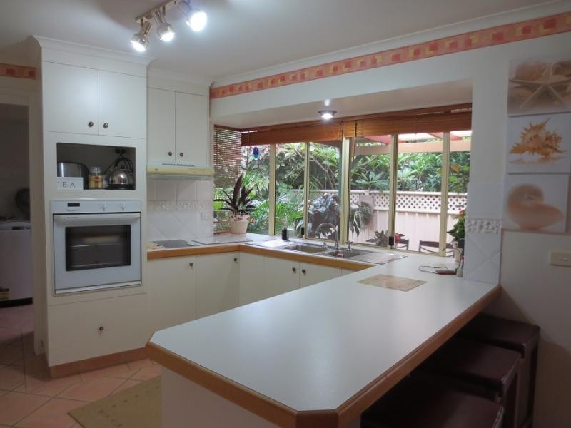 2/14 Conrad Cl, Iluka NSW 2466