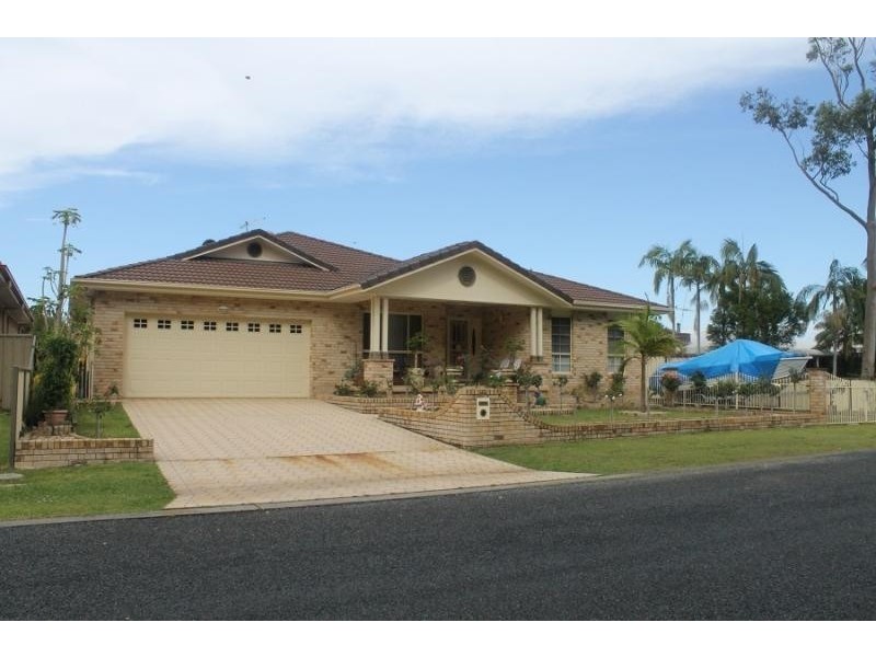 44 Park Ave, Yamba NSW 2464