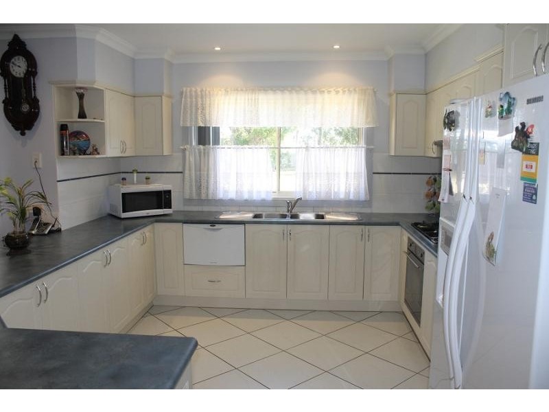 44 Park Ave, Yamba NSW 2464