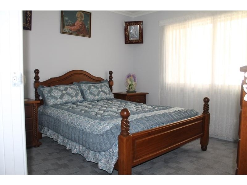 44 Park Ave, Yamba NSW 2464