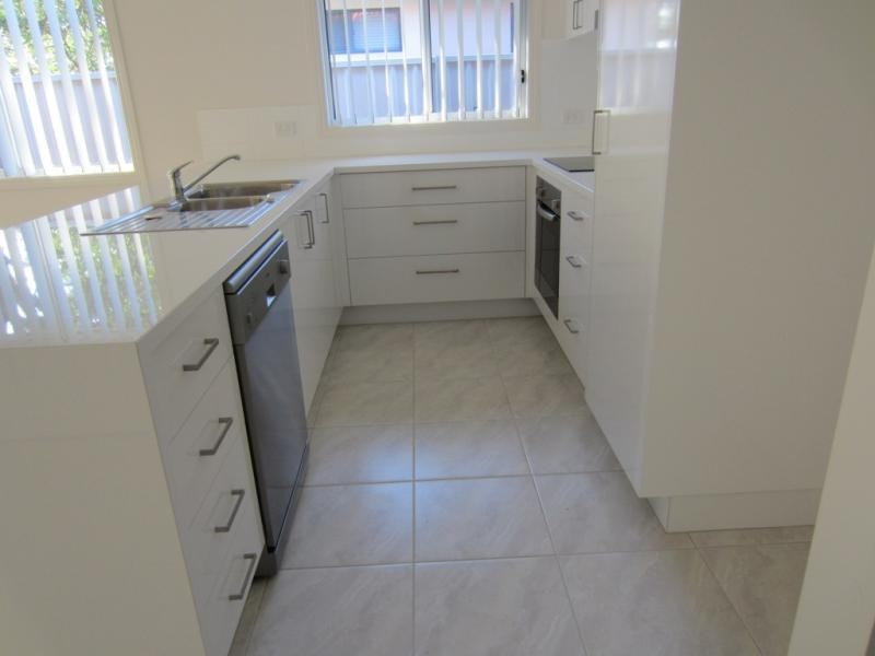 6a Tom Thumb Pl, Yamba NSW 2464