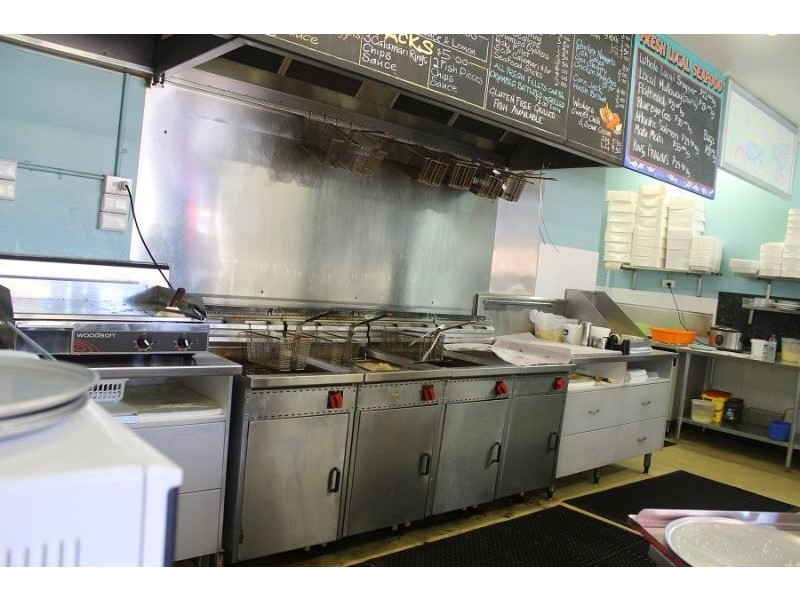 4 Yamba St, Yamba NSW 2464