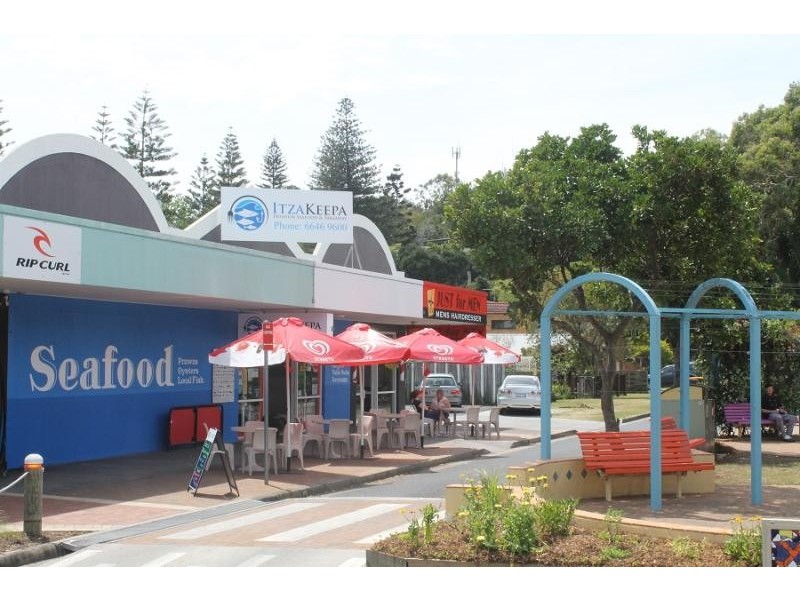 4 Yamba St, Yamba NSW 2464