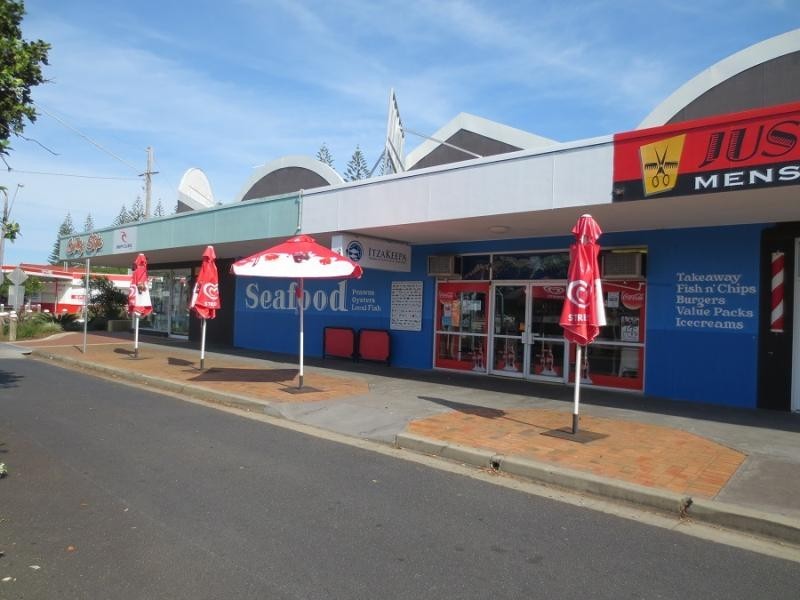 4 Yamba St, Yamba NSW 2464