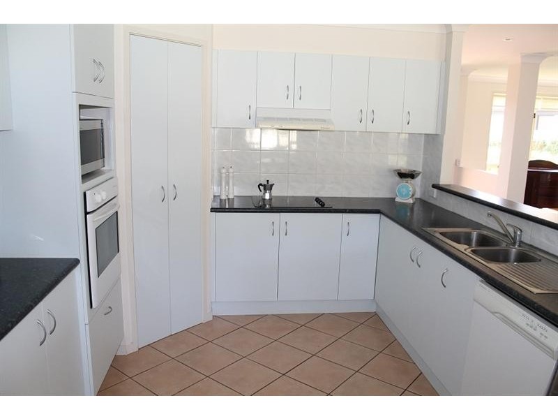 47 Harold Tory Dr, Yamba NSW 2464