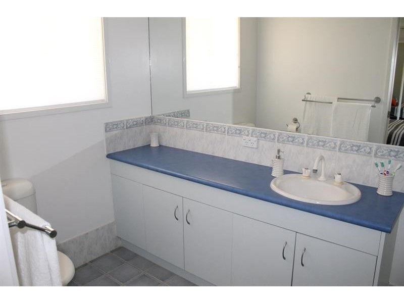 47 Harold Tory Dr, Yamba NSW 2464