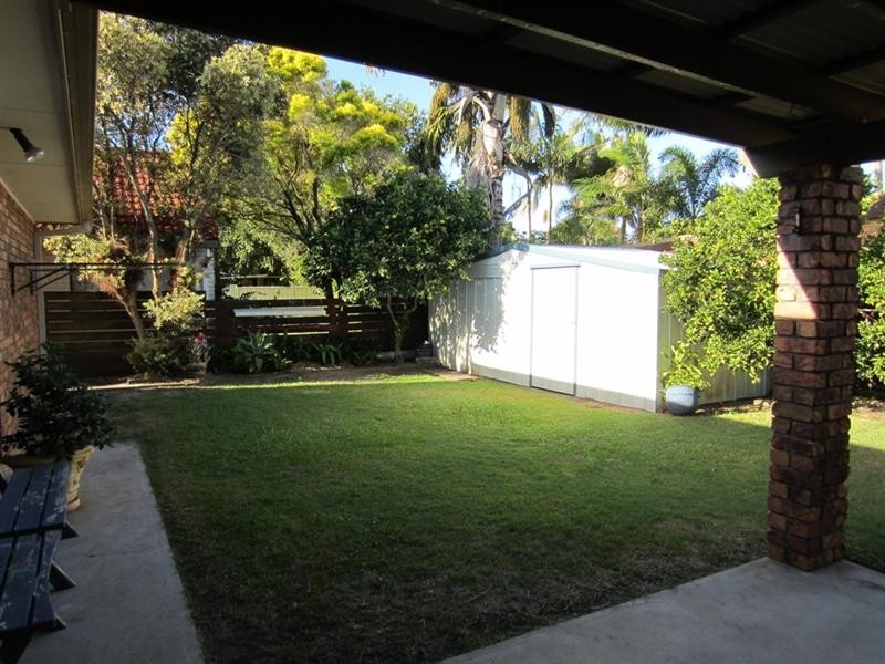 24 Willow Way, Yamba NSW 2464