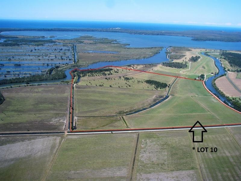 718 North Bank  Rd, Palmers Island NSW 2463