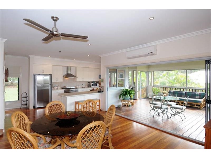 9 Whispering Pines Pl, Gulmarrad NSW 2463