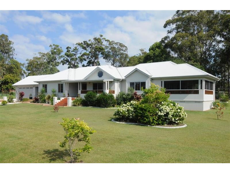 9 Whispering Pines Pl, Gulmarrad NSW 2463