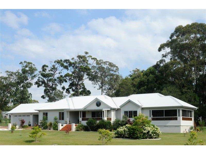 9 Whispering Pines Pl, Gulmarrad NSW 2463