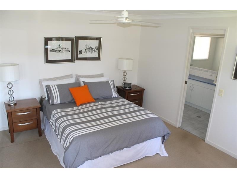 47 Harold Tory Dr, Yamba NSW 2464