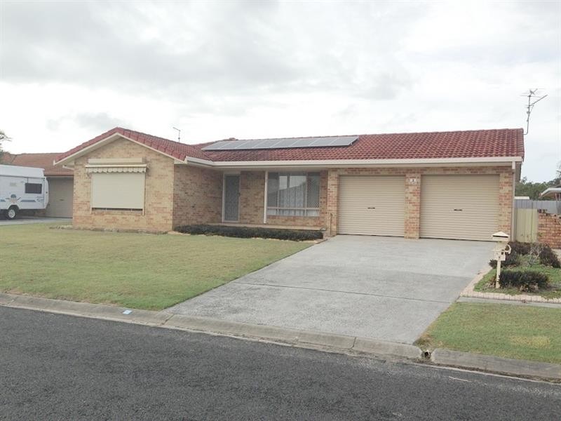 2 Heron Ct, Yamba NSW 2464
