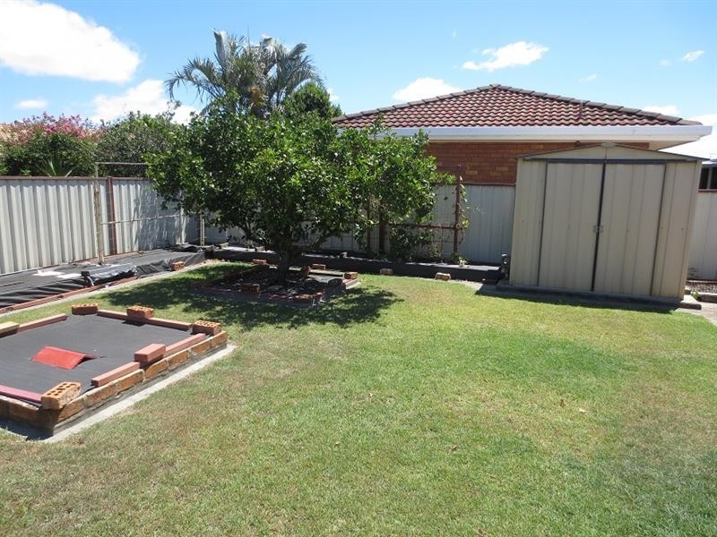 2 Heron Ct, Yamba NSW 2464