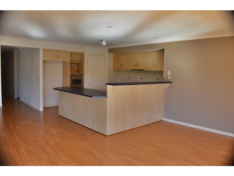5 Newport Island Cct, Yamba NSW 2464