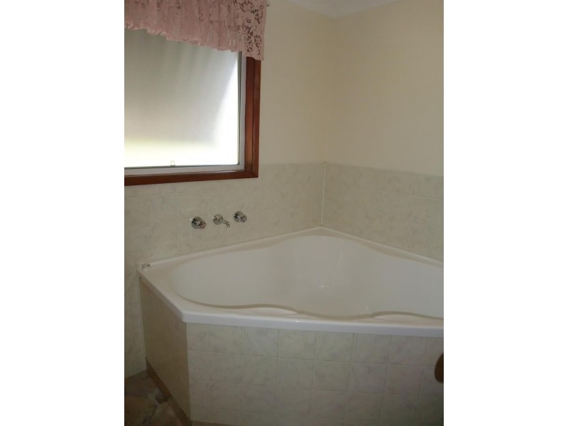 3 Banksia Pl, Yamba NSW 2464