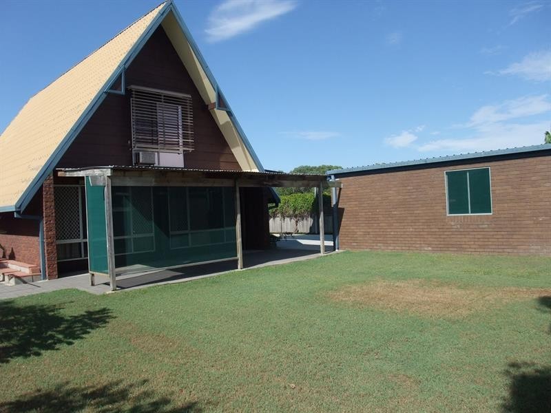 3 Banksia Pl, Yamba NSW 2464