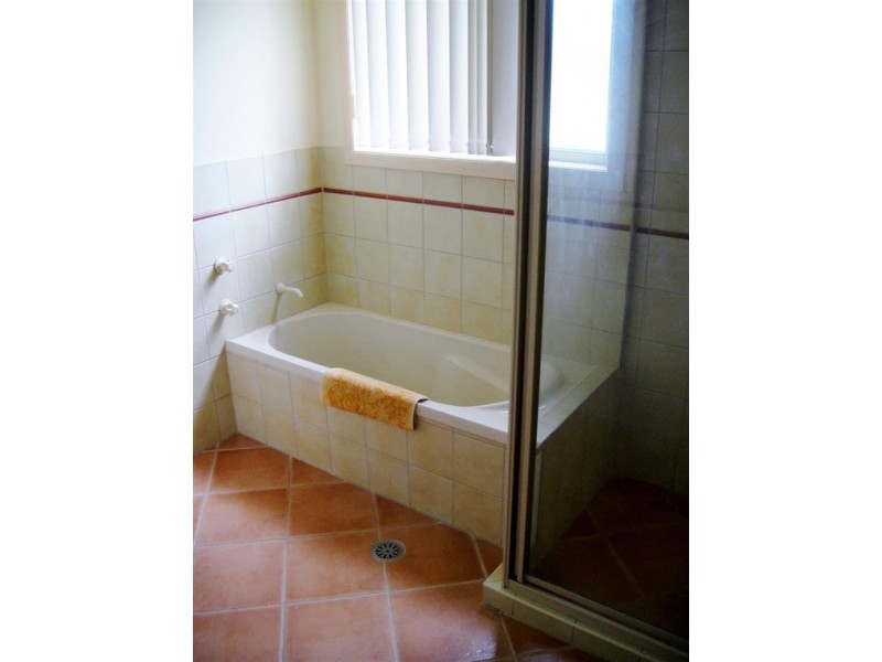 1 King Parrot Pde, Gulmarrad NSW 2463