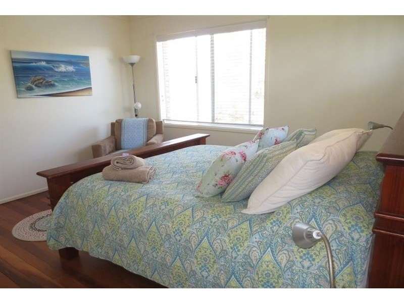 4 Shelley St, Angourie NSW 2464