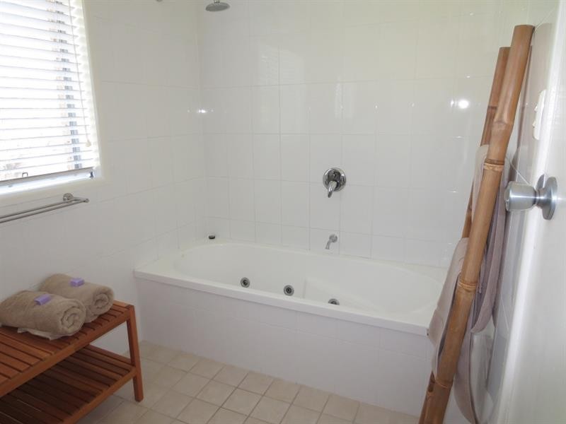 4 Shelley St, Angourie NSW 2464