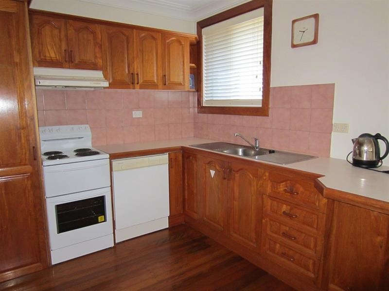 2/5 Pacific Pde, Yamba NSW 2464