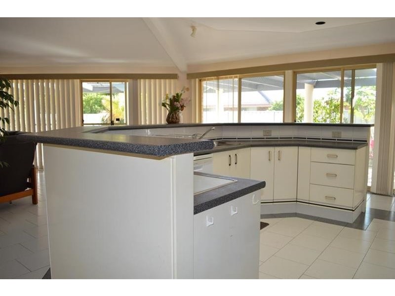 5 Palm Tce, Yamba NSW 2464