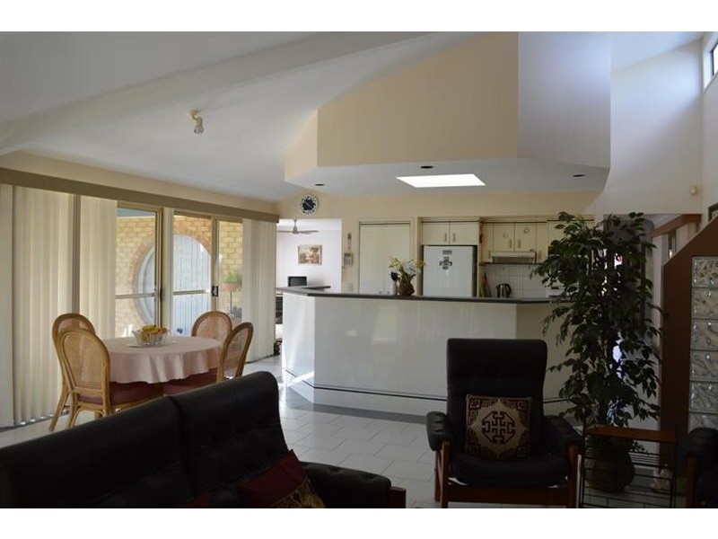 5 Palm Tce, Yamba NSW 2464