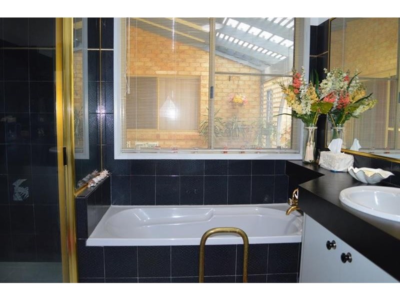 5 Palm Tce, Yamba NSW 2464