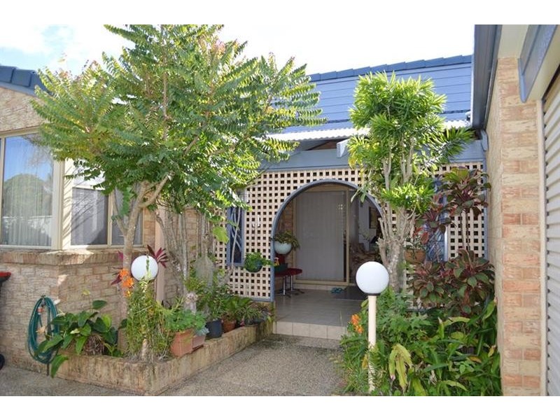 5 Palm Tce, Yamba NSW 2464